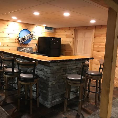 Rough Cut Lodge Gaines Exteriör bild