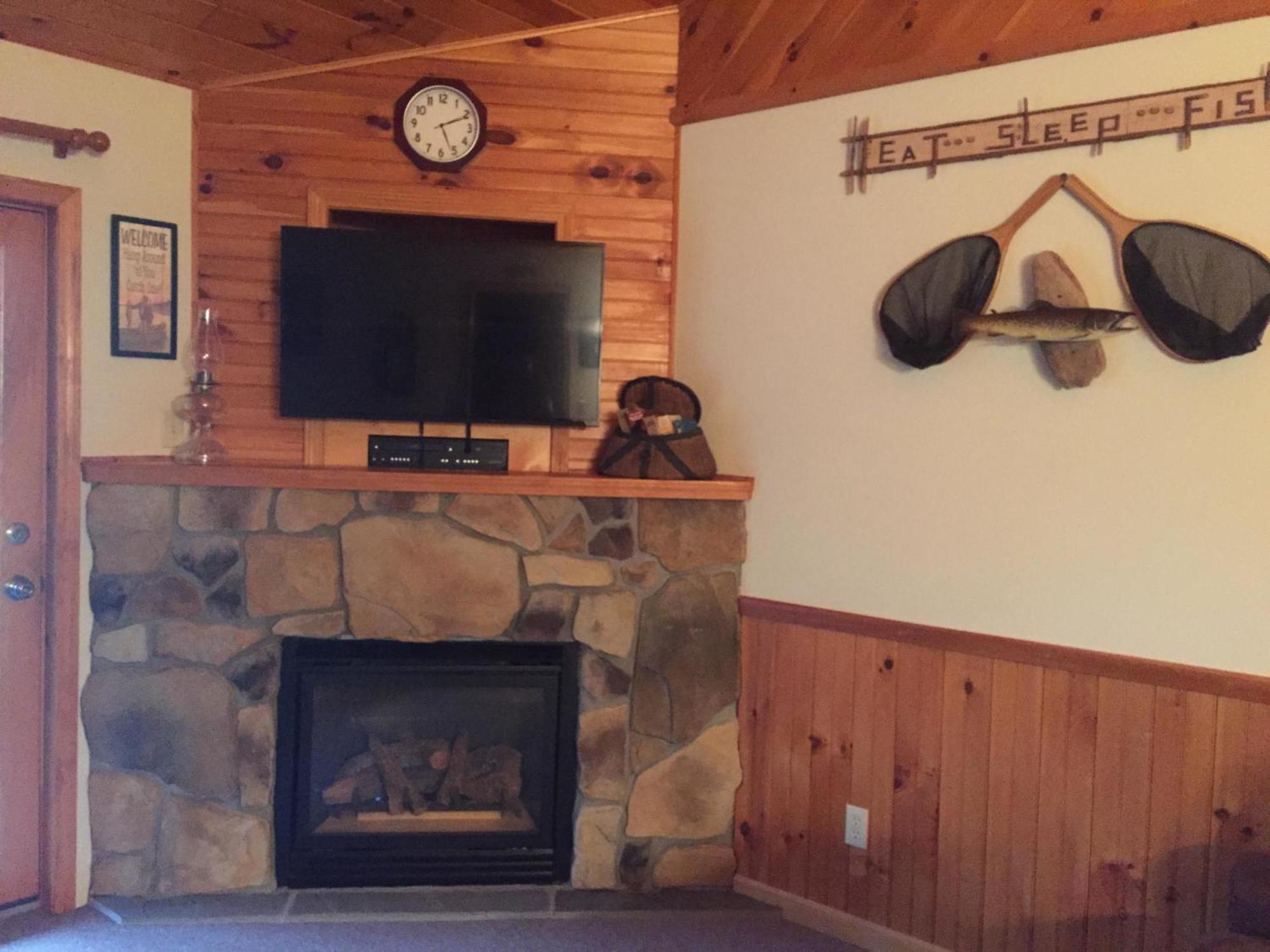Rough Cut Lodge Gaines Rum bild