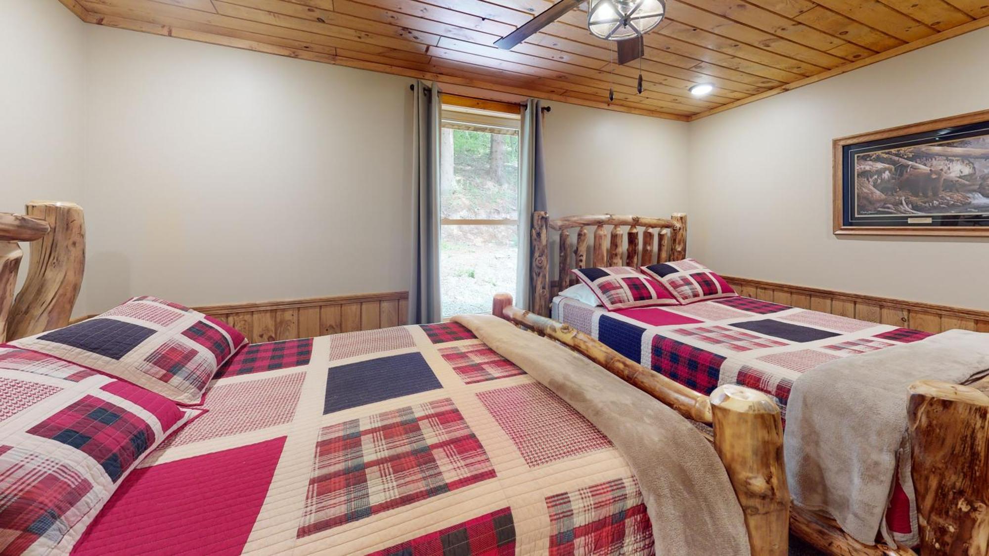 Rough Cut Lodge Gaines Exteriör bild