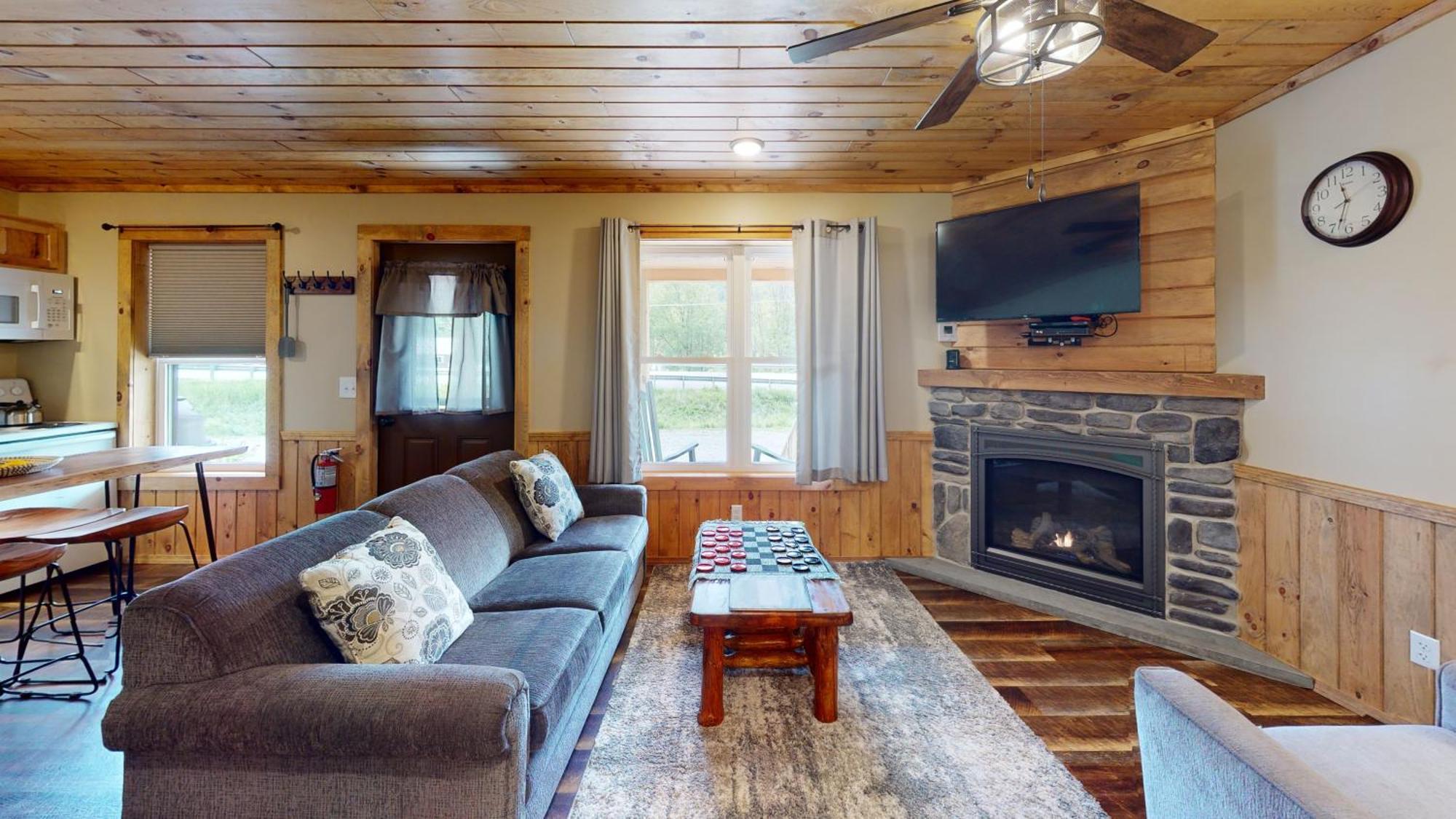 Rough Cut Lodge Gaines Exteriör bild