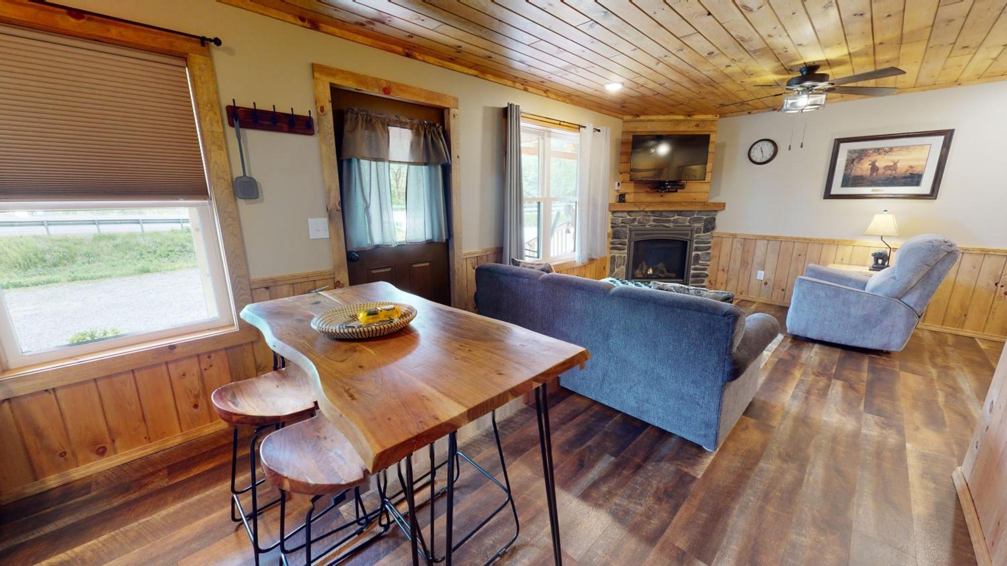 Rough Cut Lodge Gaines Exteriör bild